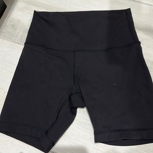 Lululemon wunder under train 6” shorts